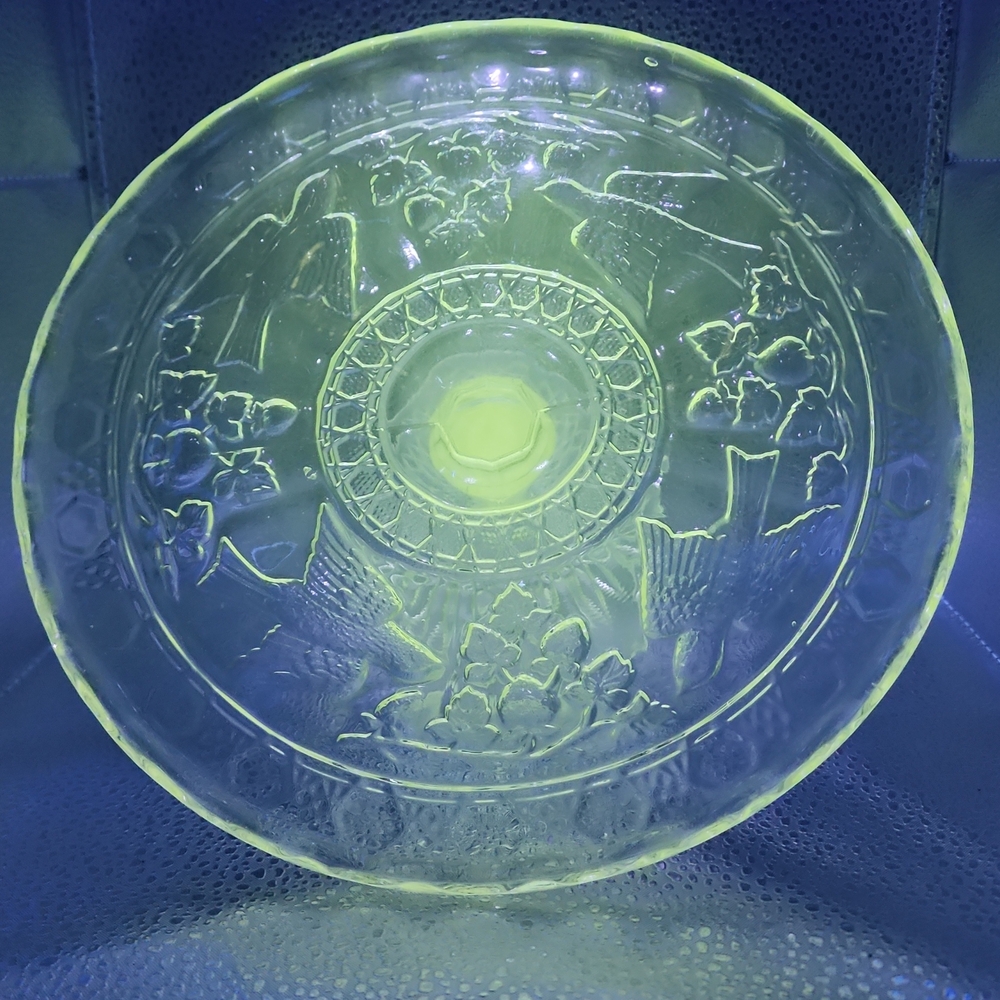 Indiana Glass Clear Art Glass Pedestal Stand Glows Green Under UV